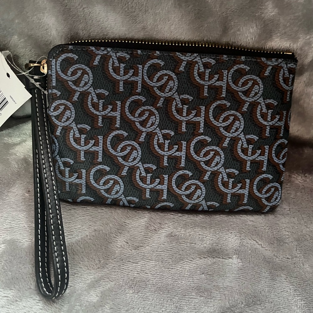 Coach NWT wristlet - Picture 4 of 4